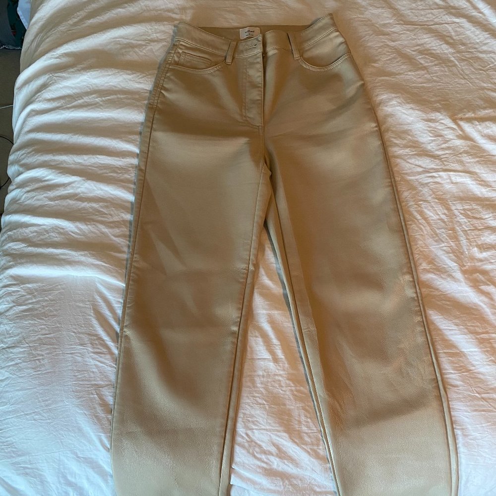Aritzia Wilfred Faux Leather Straight Leg Pants Cream Size 0, Like New Condition